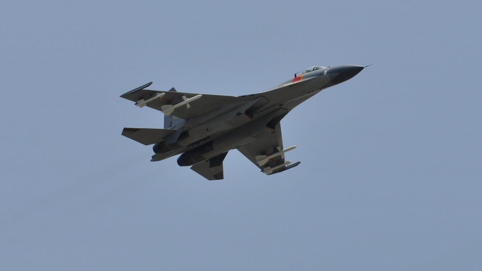 双重突破，当莫兰特撕裂防线撞上F1引擎轰鸣的夜